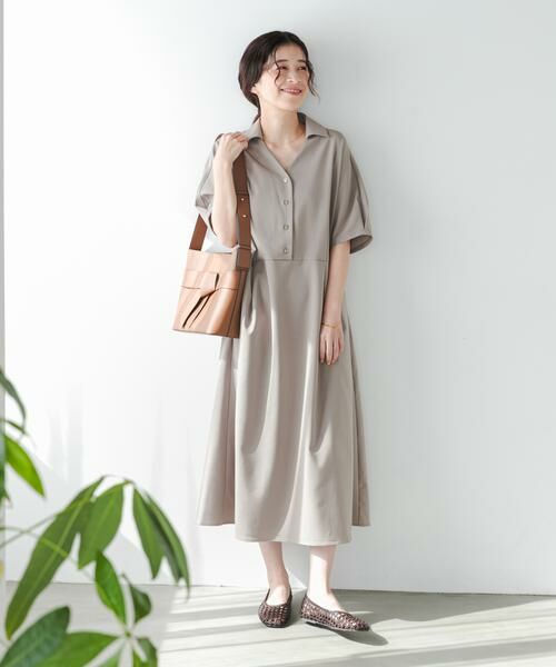 URBAN RESEARCH DOORS / アーバンリサーチ ドアーズ ワンピース | 『UR TECH』完声/涼ドルマン半袖ワンピース(ベージュ)