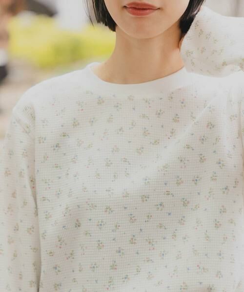 URBAN RESEARCH DOORS / アーバンリサーチ ドアーズ Tシャツ | 『スタッフ企画』小花柄サーマルロングTシャツ | 詳細3