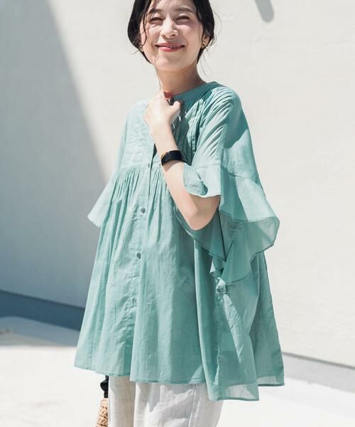 URBAN RESEARCH DOORS / アーバンリサーチ ドアーズ シャツ・ブラウス | 『WEB/一部店舗限定カラー』コットンボイルピンタックフレアスリーブブラウス（ブルー）
