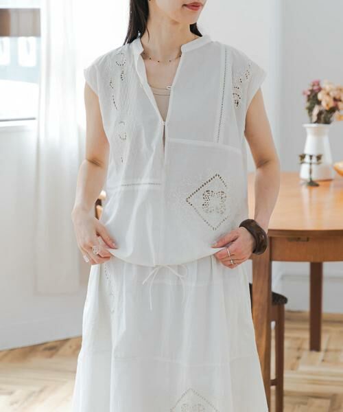 URBAN RESEARCH DOORS / アーバンリサーチ ドアーズ シャツ・ブラウス | パッチワーク刺繍ブラウス | 詳細1