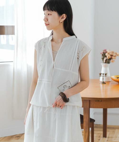 URBAN RESEARCH DOORS / アーバンリサーチ ドアーズ シャツ・ブラウス | パッチワーク刺繍ブラウス | 詳細2