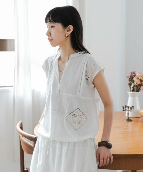 URBAN RESEARCH DOORS / アーバンリサーチ ドアーズ シャツ・ブラウス | パッチワーク刺繍ブラウス | 詳細4