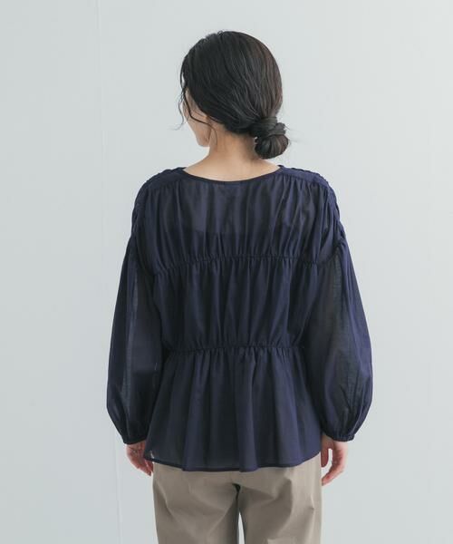 URBAN RESEARCH DOORS / アーバンリサーチ ドアーズ シャツ・ブラウス | 『UR TECH』コットンギャザーVネックブラウス | 詳細10