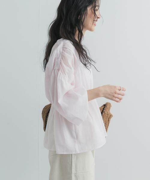 URBAN RESEARCH DOORS / アーバンリサーチ ドアーズ シャツ・ブラウス | 『UR TECH』コットンギャザーVネックブラウス | 詳細18