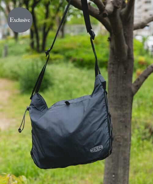 URBAN RESEARCH DOORS / アーバンリサーチ ドアーズ ショルダーバッグ | 『別注』KEEN×DOORS　NYLON SHELL SHOULDER（グレー）