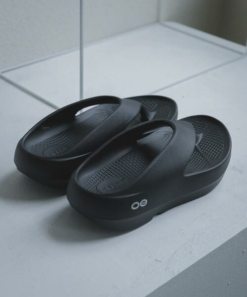 URBAN RESEARCH DOORS / アーバンリサーチ ドアーズ サンダル | OOFOS　OORIGINAL+（ブラック）