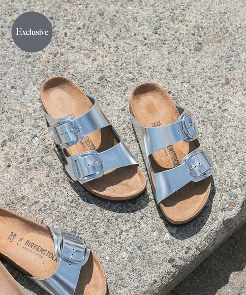 URBAN RESEARCH DOORS / アーバンリサーチ ドアーズ サンダル | BIRKENSTOCK EXCLUSIVE ARIZONAMETALLIC(シルバー)