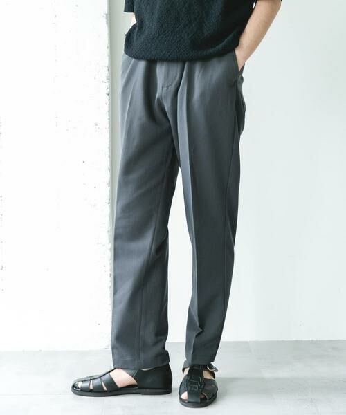 URBAN RESEARCH DOORS / アーバンリサーチ ドアーズ その他パンツ | サマーウールライクテーパードトラウザー（チャコールグレー）
