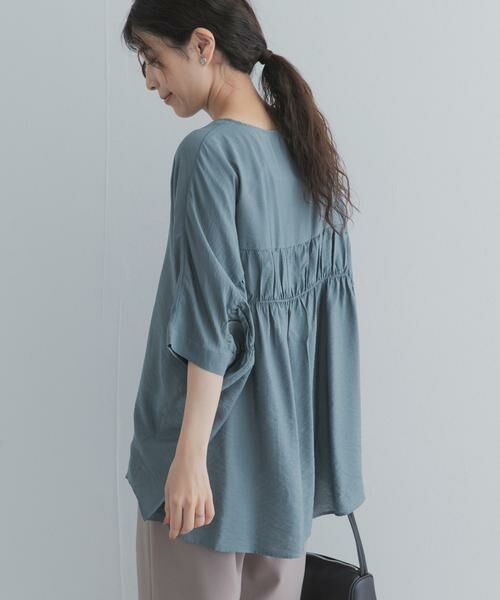 URBAN RESEARCH DOORS / アーバンリサーチ ドアーズ シャツ・ブラウス | バックシャーリングドルマンブラウス（ブルー）