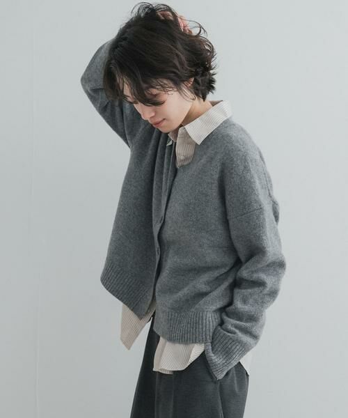 URBAN RESEARCH DOORS / アーバンリサーチ ドアーズ ニット・セーター | AQUAウールカシミヤVネックカーディガン（グレー）