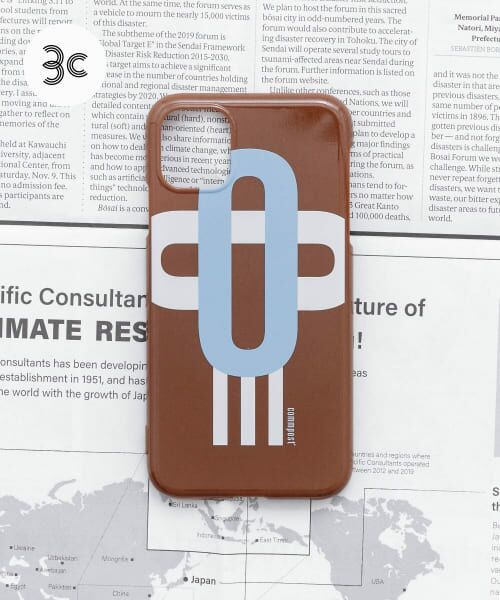 ＊＊URBAN RESEARCH DOORS / アーバンリサーチ ドアーズ その他雑貨 | commpost　iPhoneXI CASE moji（Caramel）
