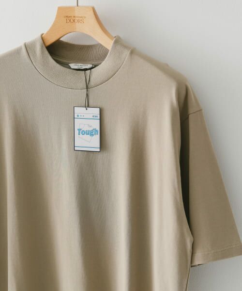 ＊＊URBAN RESEARCH DOORS / アーバンリサーチ ドアーズ Tシャツ | モックネックショートスリーブタフTシャツ（SAND BEIGE）