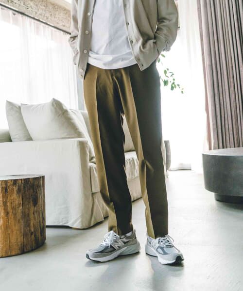 ＊＊URBAN RESEARCH DOORS / アーバンリサーチ ドアーズ その他パンツ | テーパードイージースラックス（KHAKI）