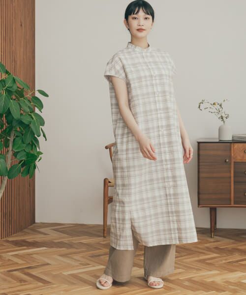 ＊＊URBAN RESEARCH DOORS / アーバンリサーチ ドアーズ ワンピース | FORK&SPOON　バンドカラーフレンチスリーブシャツワンピース（OFF×GRY）