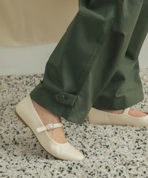 ＊＊URBAN RESEARCH DOORS / アーバンリサーチ ドアーズ シューズ | ワンストラップフラットシューズ（IVORY）