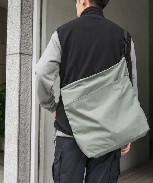＊＊URBAN RESEARCH DOORS / アーバンリサーチ ドアーズ ショルダーバッグ | 2TONE ショルダーバッグ（Sage）