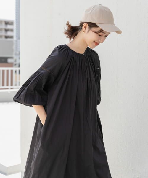 美品DOORSドアーズきれい色23SSコットンボイルラグランギャザーワンピース♪ URBAN RESEARCH DOORS（アーバンリサーチドアーズ）の「コットン