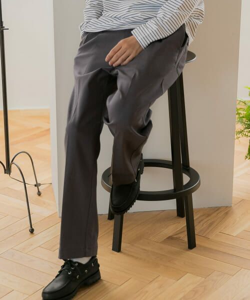 ＊＊URBAN RESEARCH DOORS / アーバンリサーチ ドアーズ その他パンツ | 『セットアップ対応』『イージーケア』FORK&SPOON　ideal stretchツータックパンツ（CHARCOAL）