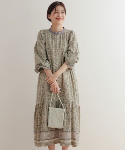 美品 URBAN RESEARCH DOORS コットン 総柄 ワンピース セール】コットンアラベスクプリントワンピース（ワンピース