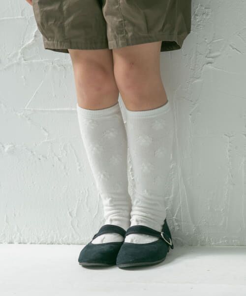 ＊＊URBAN RESEARCH DOORS / アーバンリサーチ ドアーズ その他 | フロート編みフラワーハイソックス(KIDS)（WHITE）