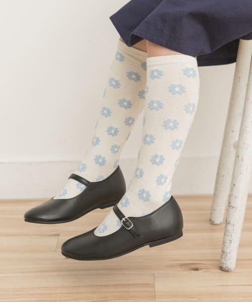 ＊＊URBAN RESEARCH DOORS / アーバンリサーチ ドアーズ その他 | フロート編みフラワーハイソックス(KIDS)（IVO×SAX）