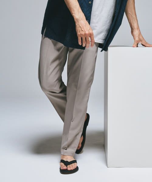 ＊＊URBAN RESEARCH DOORS / アーバンリサーチ ドアーズ その他パンツ | 『UR TECH DRYLUXE』『イージーケア/速乾』テーパードパンツ（GREIGE）