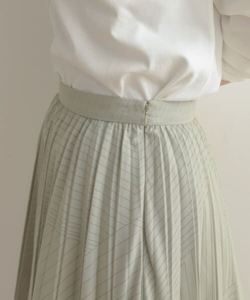 DRAWER 25ss シルバープリーツスカート　36 DRAWER 25ss シルバープリーツスカート 36 - メルカリ