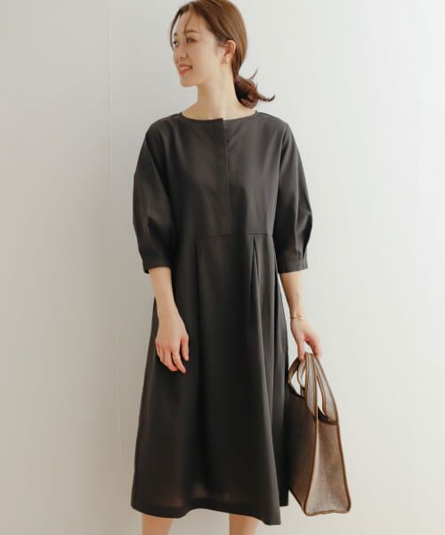 ＊＊URBAN RESEARCH DOORS / アーバンリサーチ ドアーズ ワンピース | 『UR TECH Smart Linen Touch』タックスリーブ切替ワンピース（CHARCOAL）