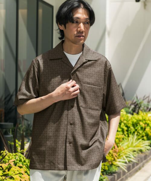 ＊＊URBAN RESEARCH DOORS / アーバンリサーチ ドアーズ シャツ・ブラウス | 『吸水速乾』セオアルファアプリントオープンカラーシャツ（BROWN）