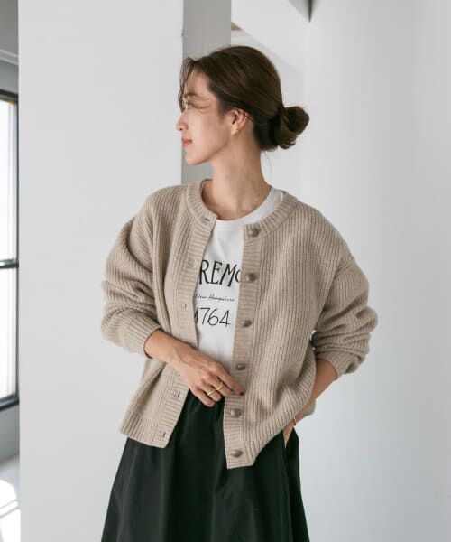 ＊＊URBAN RESEARCH DOORS / アーバンリサーチ ドアーズ カーディガン・ボレロ | ハミルトンウール畦クルーネックカーディガン（LIGHTBEIGE）