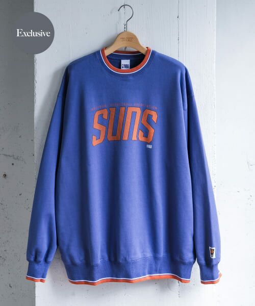 ＊＊URBAN RESEARCH DOORS / アーバンリサーチ ドアーズ スウェット | 『別注』NBA×DOORS　プリントスウェット（PURPLE）