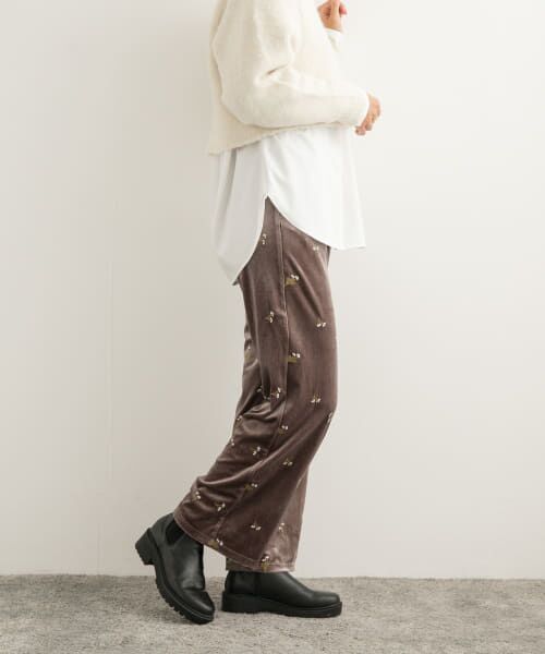 トーガビリリース　TOGA サンプル　ベロア　イージーパンツ　美品　総柄 トーガビリリース TOGA サンプル ベロア イージーパンツ 美品 総