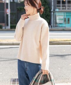 タートルネックニット