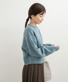 ショート丈ウールニット