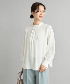 ボタンポイントタックブラウス
