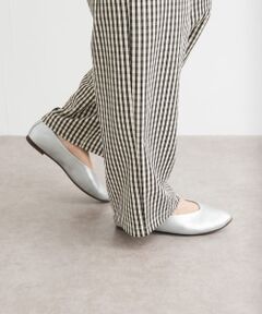 Vカットパンプス