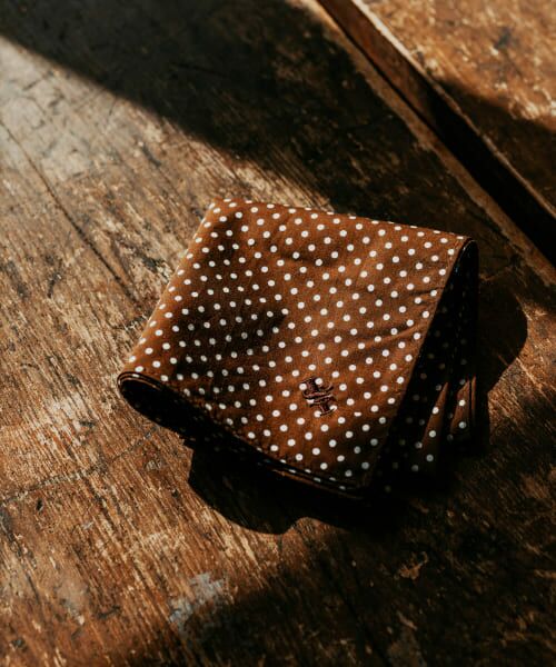 ＊＊URBAN RESEARCH DOORS / アーバンリサーチ ドアーズ ハンカチ | LIFE STYLE TAILOR　ドット柄コットンハンカチ（BROWN）