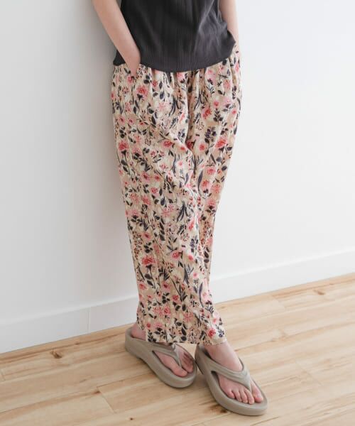 ＊＊URBAN RESEARCH DOORS / アーバンリサーチ ドアーズ パンツ | 『WEB/一部店舗限定』『親子リンク』フラワープリントイージーパンツ(KIDS)（PINK）