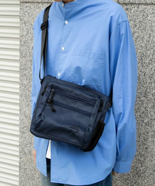 ＊＊URBAN RESEARCH DOORS / アーバンリサーチ ドアーズ ショルダーバッグ | URD マルチポケットショルダーバッグ（NAVY）