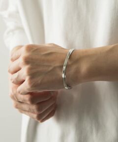 角ツイストバングル