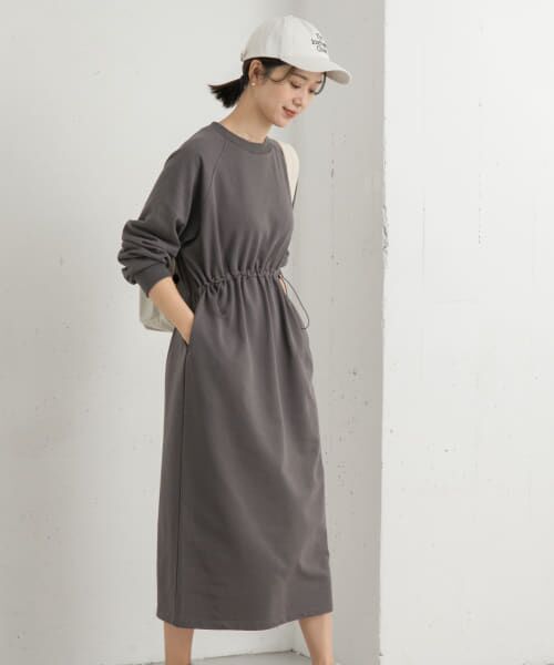 ＊＊URBAN RESEARCH DOORS / アーバンリサーチ ドアーズ ワンピース | ミニ裏毛ドロストワンピース（CHARCOAL）