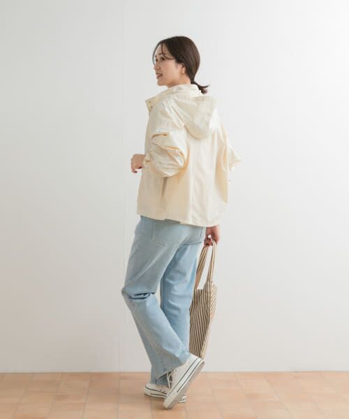 human made マウンテンパーカー　ショート丈 URBAN RESEARCH DOORS マウンテンパーカー ウインドブレーカー