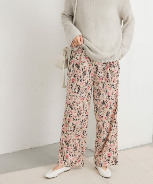 新品未使用タグ付★URBAN RESEARCH ROSSOサラサフラワーパンツ 新品未使用タグ付☆URBAN RESEARCH ROSSOサラサフラワーパンツ