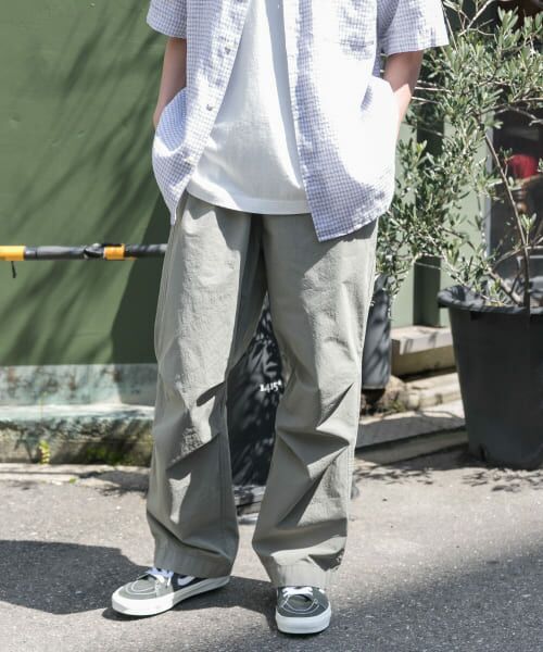 ＊＊URBAN RESEARCH DOORS / アーバンリサーチ ドアーズ その他パンツ | FORK&SPOON　コットンタイプライターニータックパンツ（KHAKI）