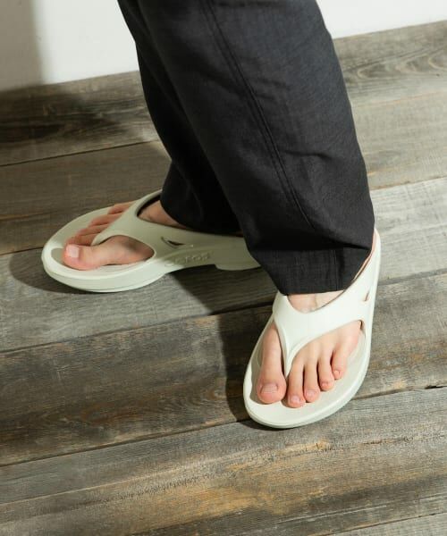 ＊＊URBAN RESEARCH DOORS / アーバンリサーチ ドアーズ サンダル | OOFOS　OOriginal（CosmicGray）