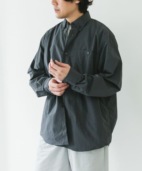 ＊＊URBAN RESEARCH DOORS / アーバンリサーチ ドアーズ シャツ・ブラウス | ナイロンタッサー　ボタンダウンロングスリーブシャツ（CHARCOAL）