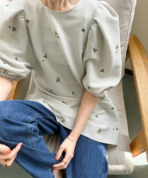 セール】 パフスリーブ刺繍ブラウス （シャツ・ブラウス