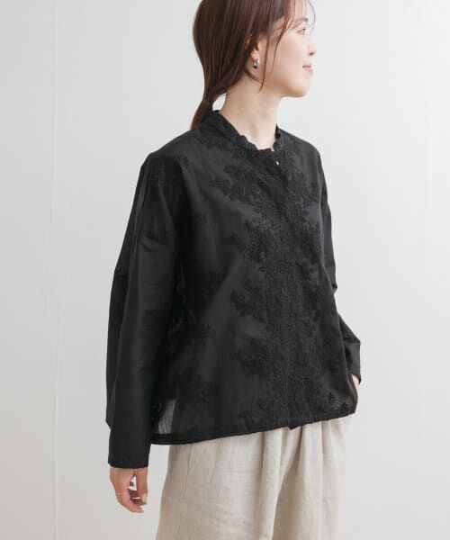 ＊＊URBAN RESEARCH DOORS / アーバンリサーチ ドアーズ シャツ・ブラウス | mizuiro ind　lacestandcollar wideshirts（black）