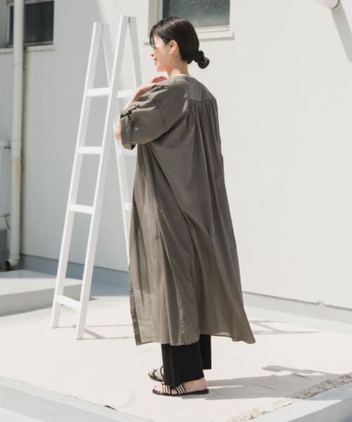 新品【ドアーズ】コットンボイルロールアップハーフスリーブワンピース　カーキ URBAN RESEARCH DOORS ワンピース コットンボイルロールアップ