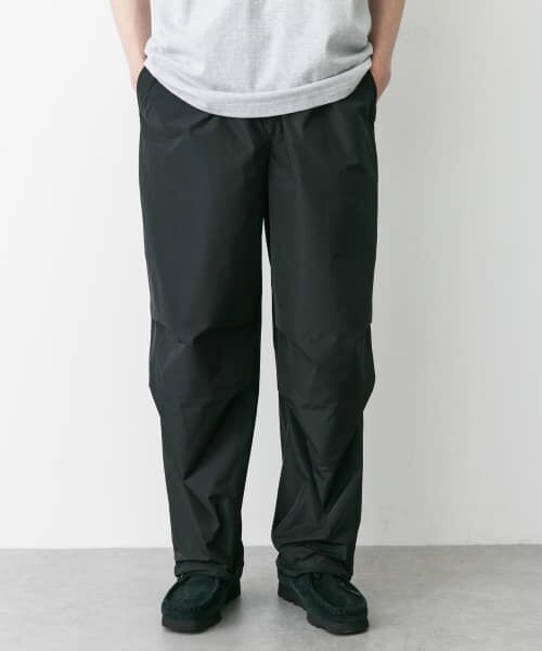 ＊＊URBAN RESEARCH DOORS / アーバンリサーチ ドアーズ その他パンツ | marka　KNEE TUCK PANTS（BLACK）